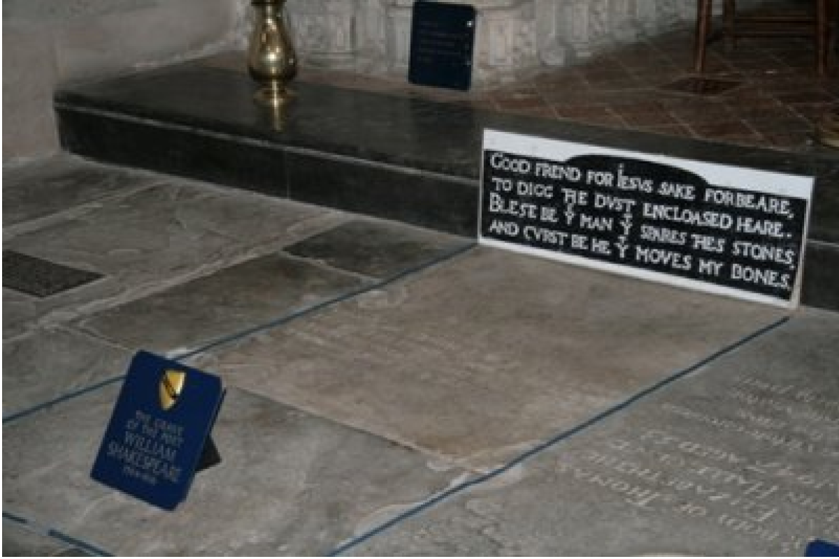 Из могилы Шекспира пропал череп
