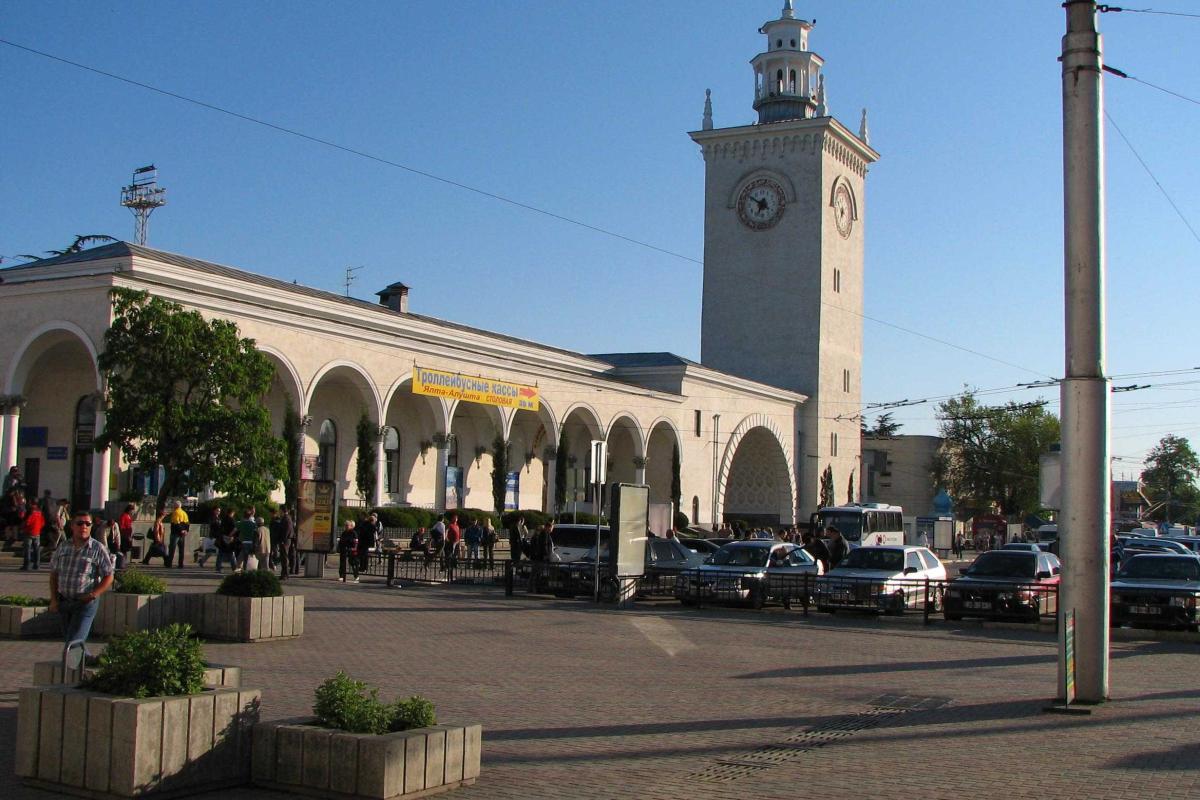Местная власть закрыла рты жителям Симферополя Местная власть закрыла рты жителям Симферополя