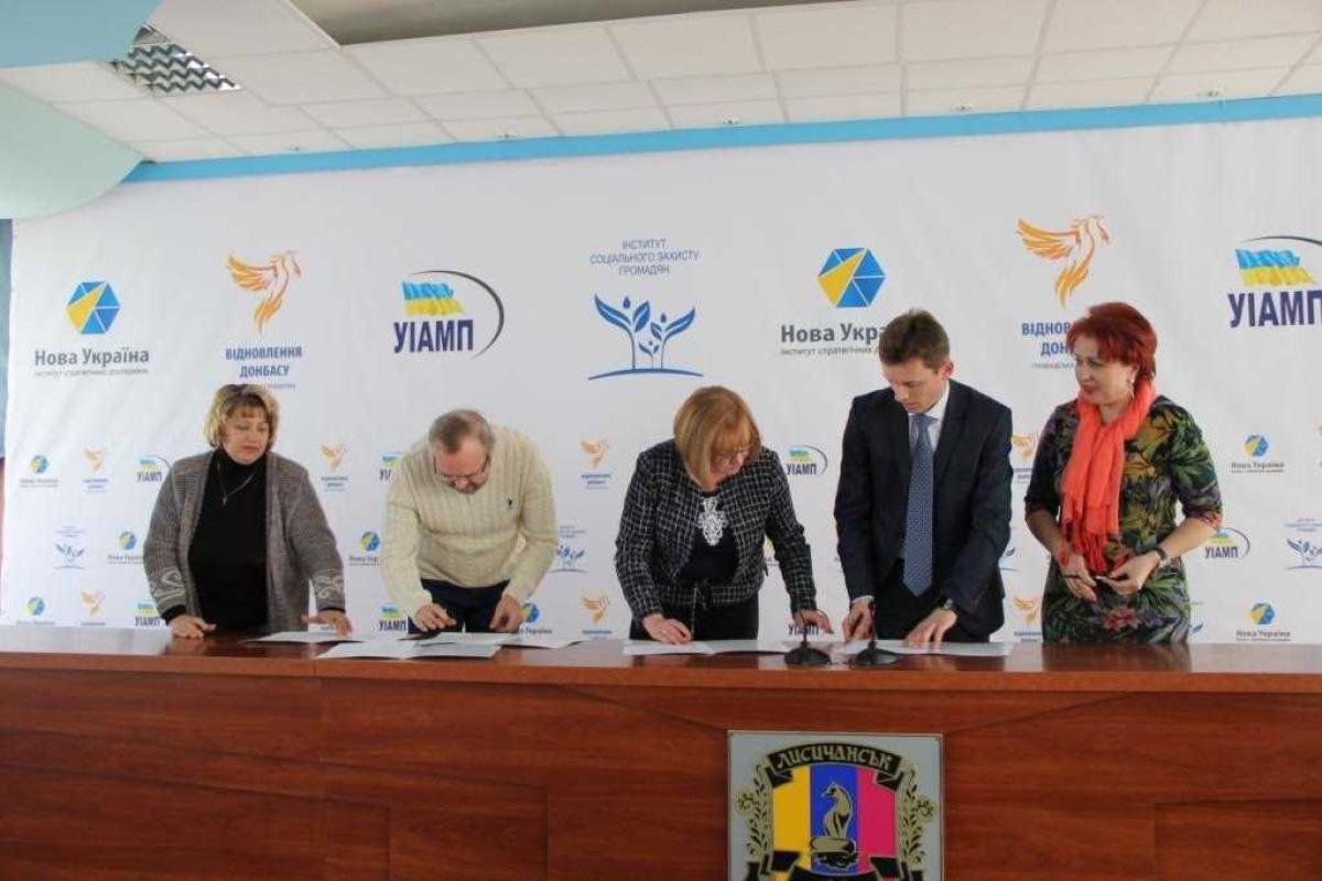 Министр финансов Наталия Яресько обвиняет российские СМИ во лжи