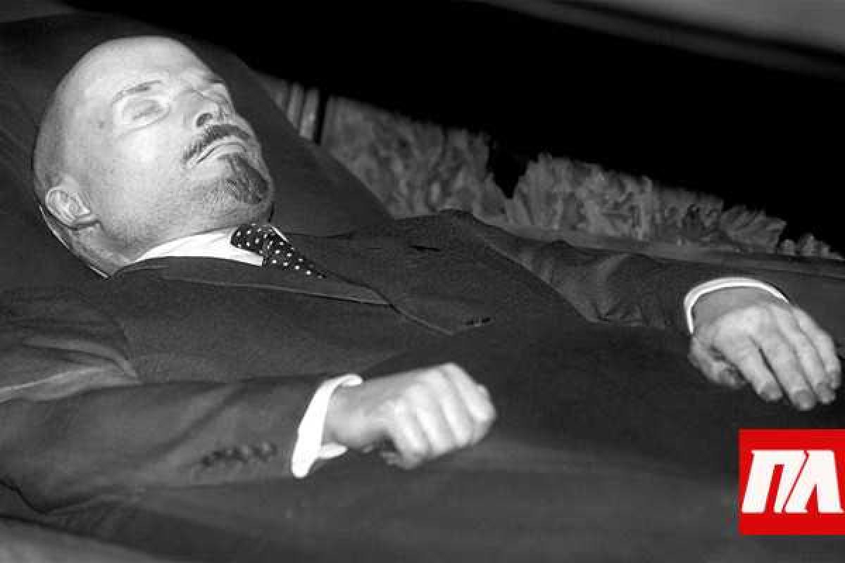 В России "сохранят" тело Ленина за 13 млн рублей