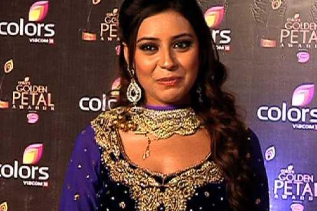 Звезду индийского кино нашли повешенной Звезду индийского кино нашли повешенной