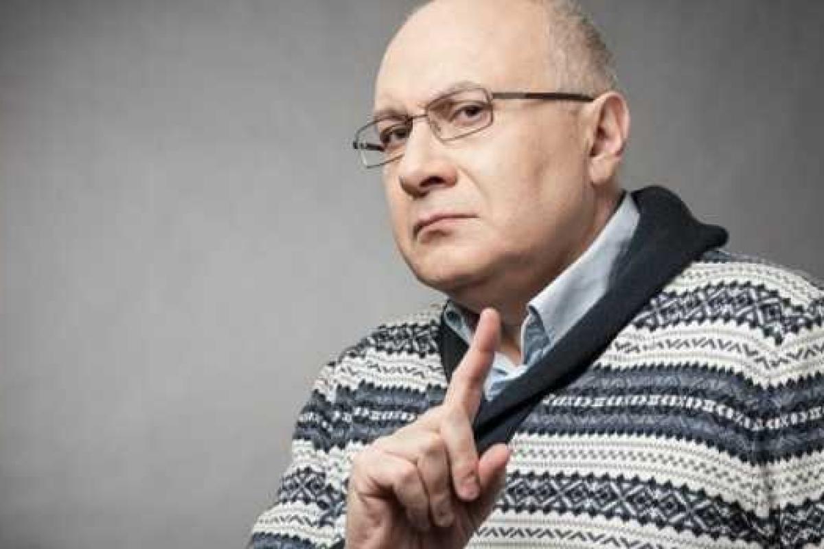 Путин не собирается тратить свои миллиарды, потому что у него их нет - М. Ганапольский Путин не собирается тратить свои миллиарды, потому что у него их нет - М. Ганапольский