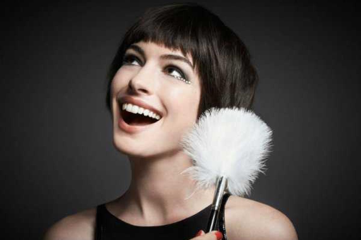 Актриса Энн Хэтэуэй родила сына 