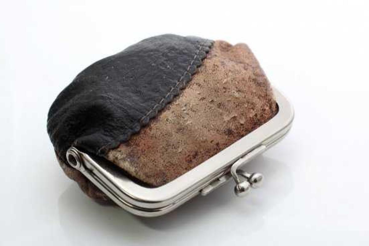 Женщине через 40 лет вернули потерянный кошелек