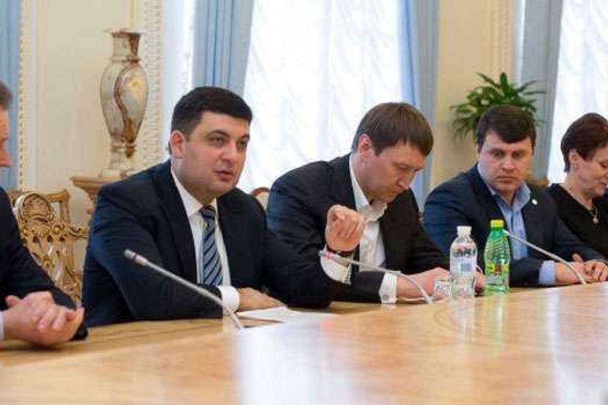 Журналисты показали автопарк министров правительства Гройсмана