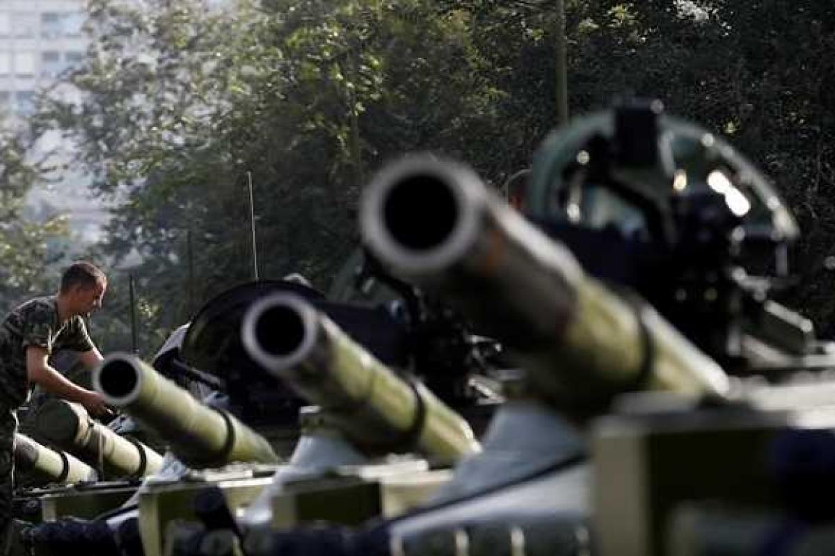 Армения призвала Россию не продавать оружие Азербайджану