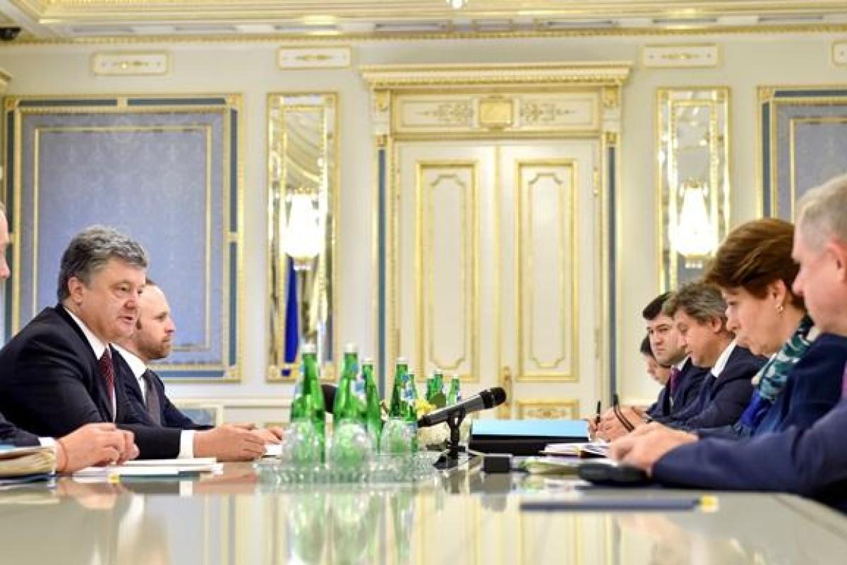 Порошенко назвал первые шаги по борьбе с офшорами Порошенко назвал первые шаги по борьбе с офшорами