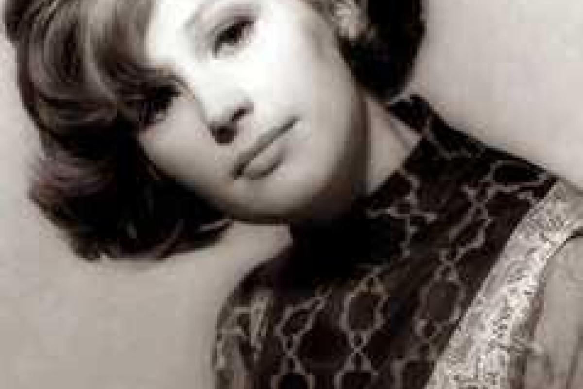 Интернет облетело фото 17-летней Аллы Пугачевой