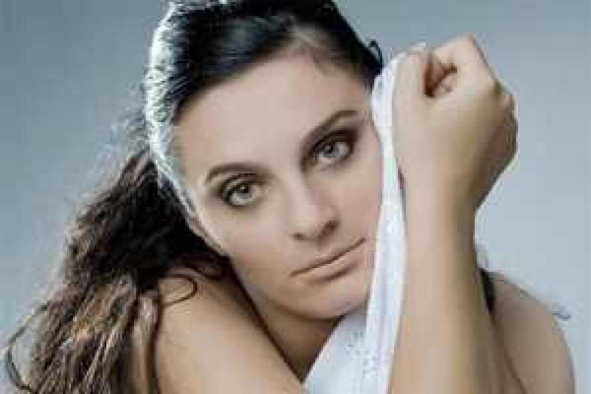 Елена Ваенга попала в больницу на гастролях