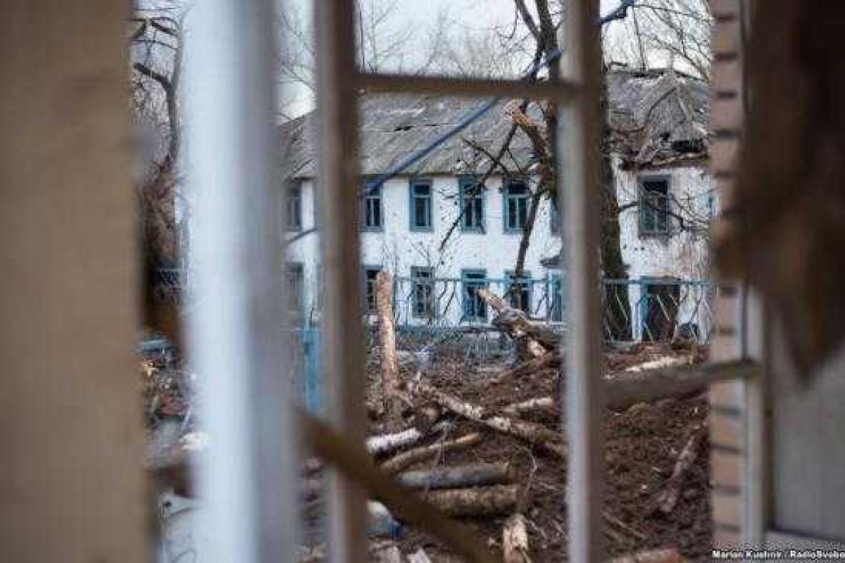 Как сейчас выглядит полуразрушенный поселок Зайцево на окраине Горловки