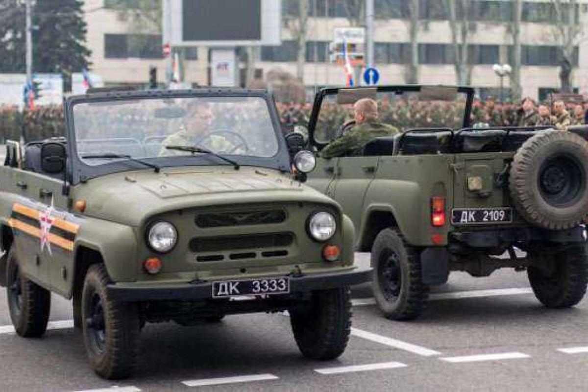 Россия начала проверку готовности парада в Донецке, - разведка Россия начала проверку готовности парада в Донецке, - разведка