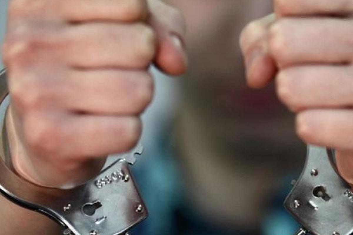 В Горловке прибавилось краж из вскрытых магазинов и квартир, подозревают "военных ДНР" - журналист В Горловке прибавилось краж из вскрытых магазинов и квартир, подозревают "военных ДНР" - журналист