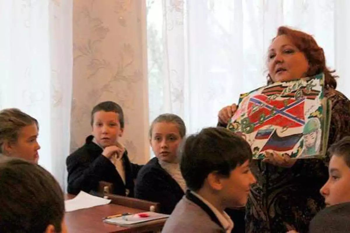 Выпускникам школ "ДНР" практически невозможно поступить в российские вузы Выпускникам школ "ДНР" практически невозможно поступить в российские вузы