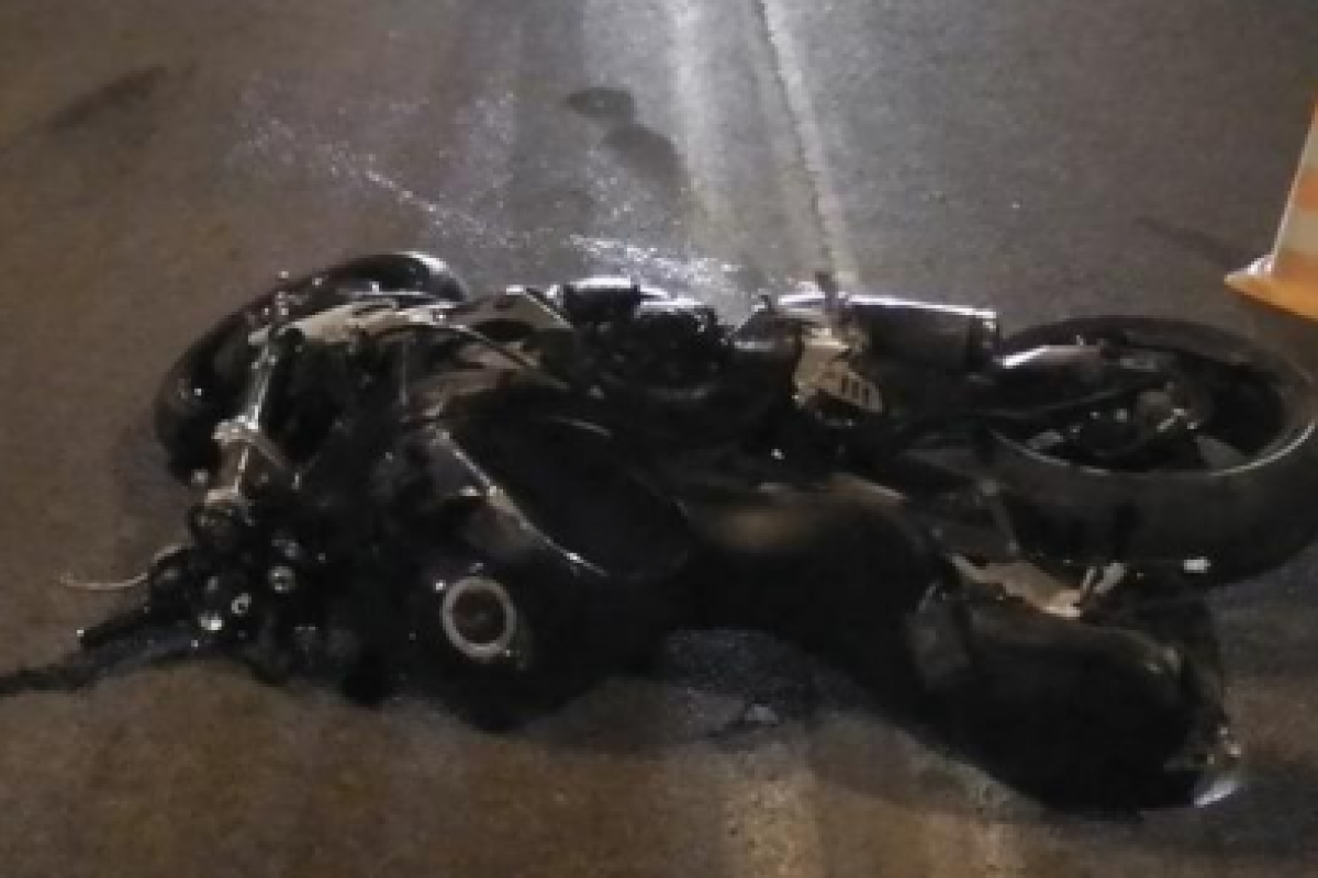 В Харькове "Лексус" сбил пьяного мотоциклиста В Харькове "Лексус" сбил пьяного мотоциклиста