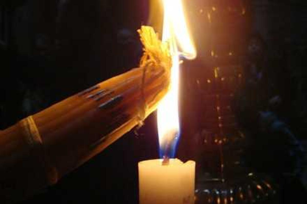 Благодатный огонь сегодня прибудет в Украину