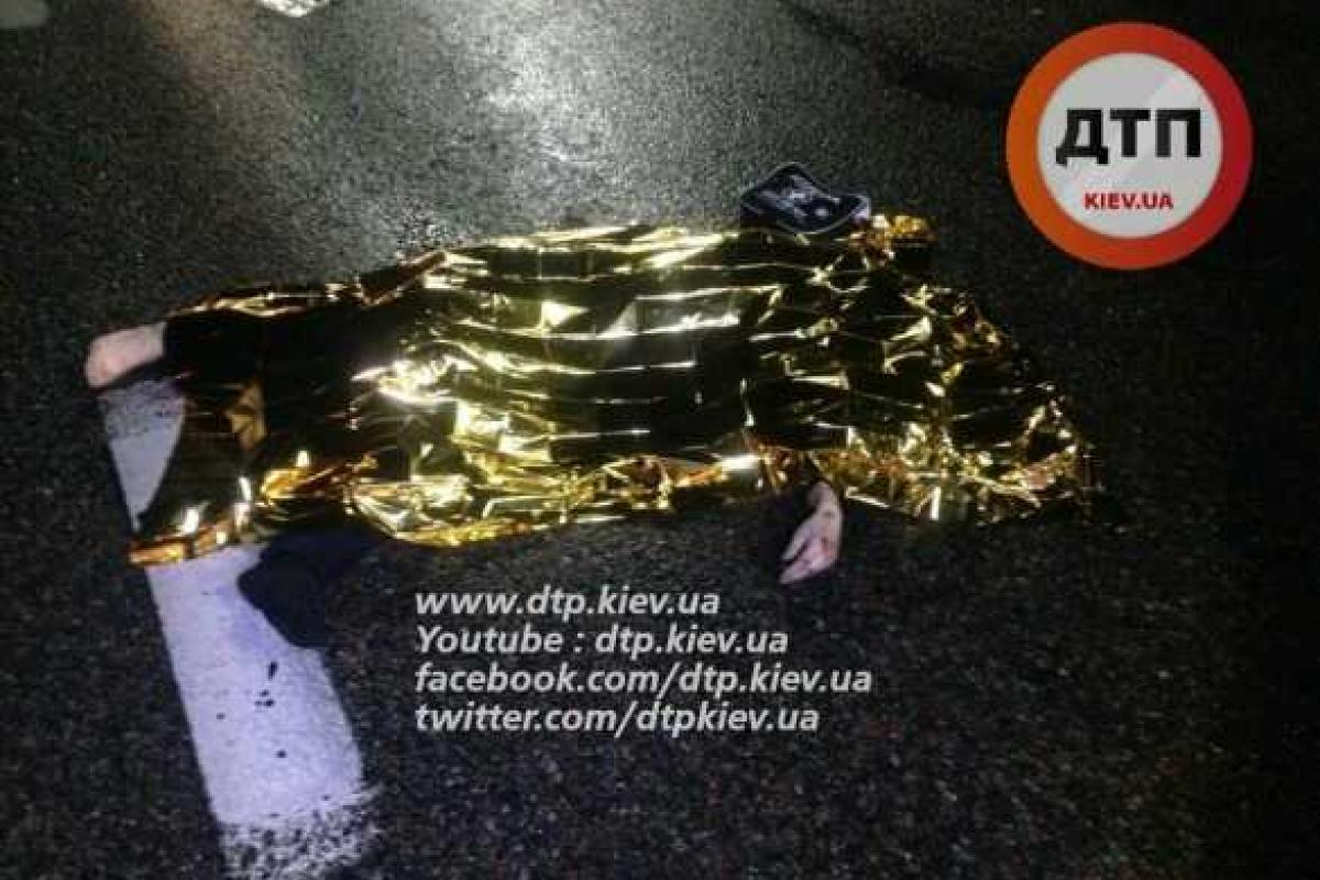 Смертельное ДТП под Киевом на Бориспольской трассе: погиб пешеход-нарушитель Смертельное ДТП под Киевом на Бориспольской трассе: погиб пешеход-нарушитель