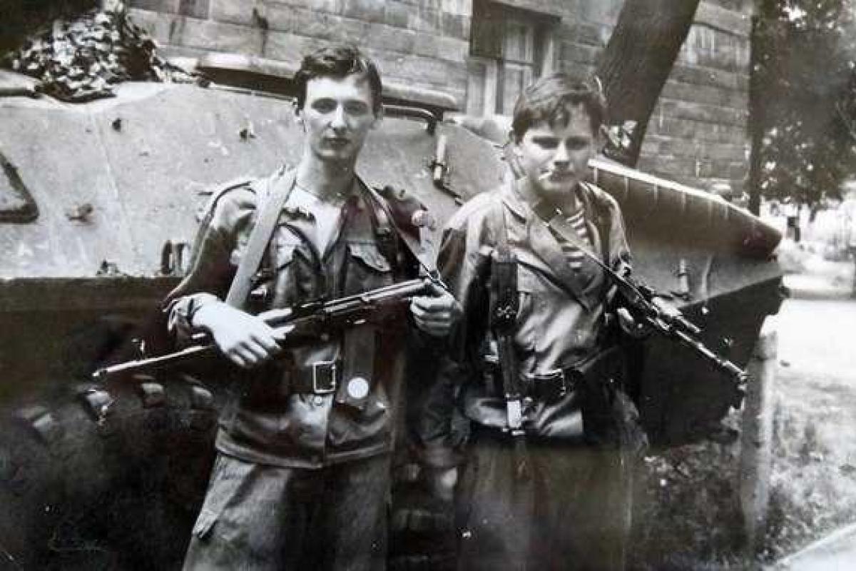 Гиркин-Стрелков опубликовал фото, как воевал наемником в Боснии, Приднестровье и Чечне