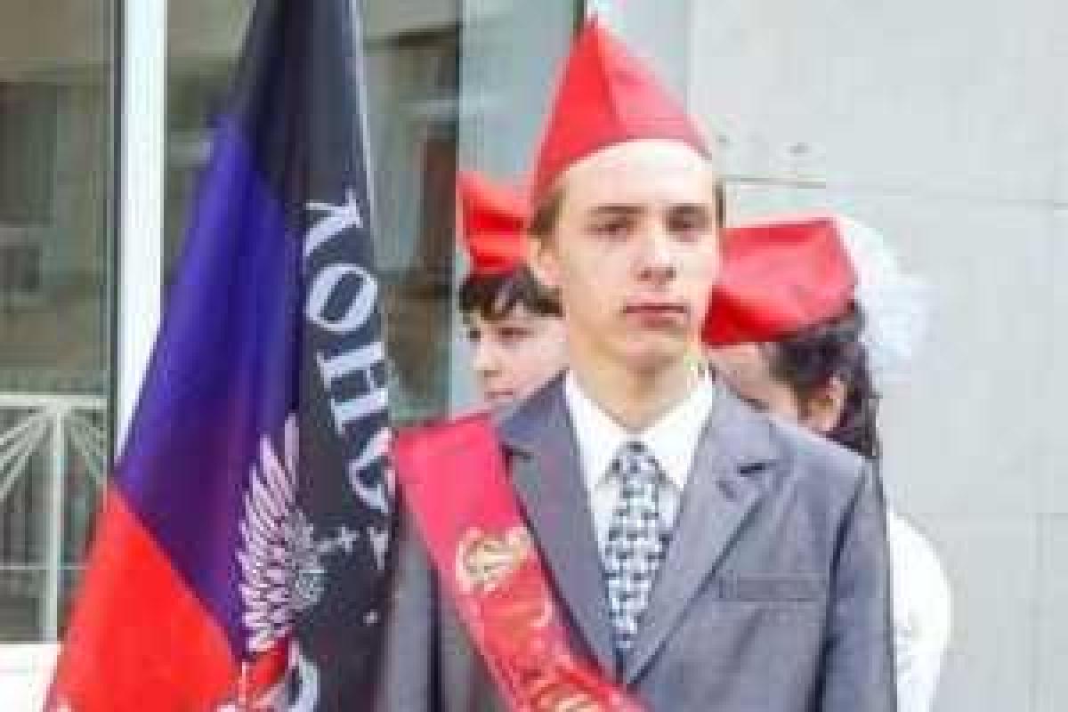 "Жалко детей": в соцсетях обсуждают "юных захарчат" главаря боевиков "ДНР"