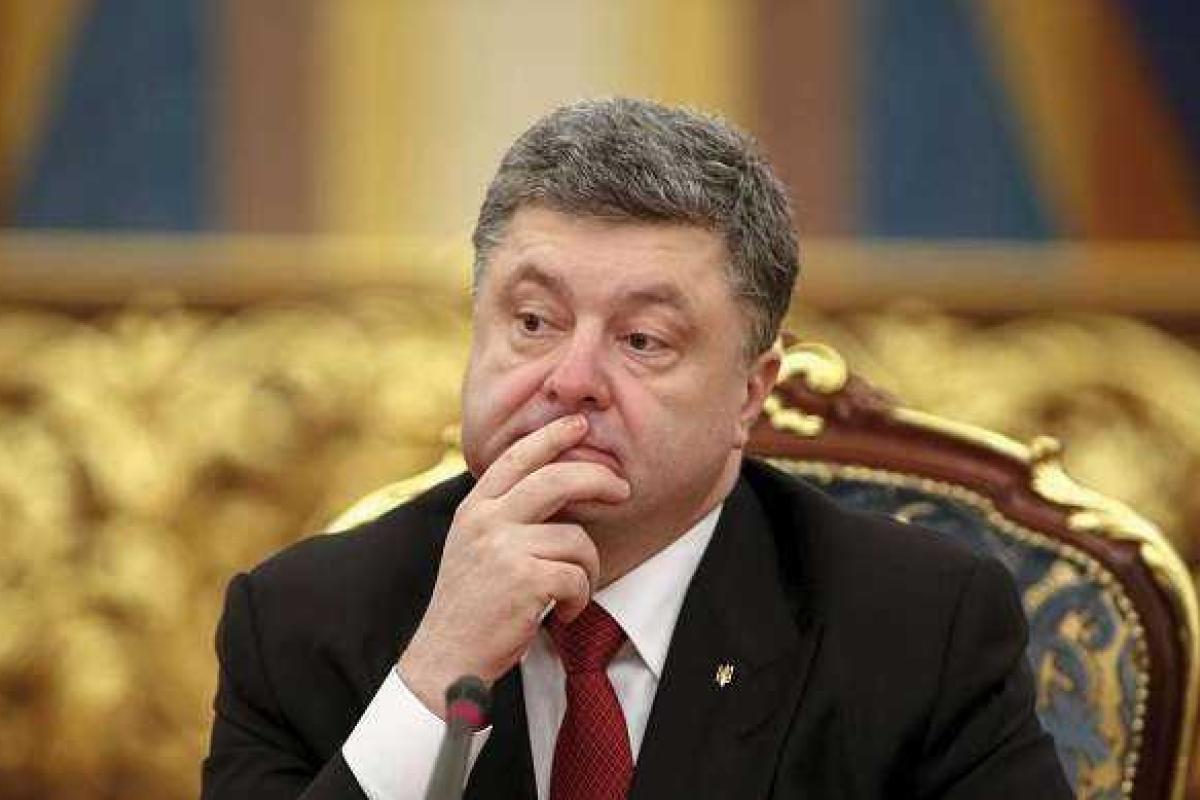 Депутат БПП пояснил, почему Порошенко так боится отставки Яценюка Депутат БПП пояснил, почему Порошенко так боится отставки Яценюка