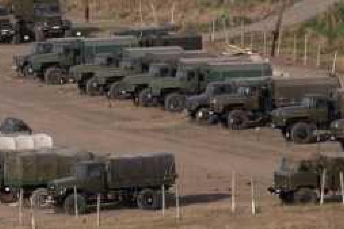 Жестокие бои в Нагорном Карабахе: ВС Армении пошли в наступление, сбит вертолет азербайджанских ВВС