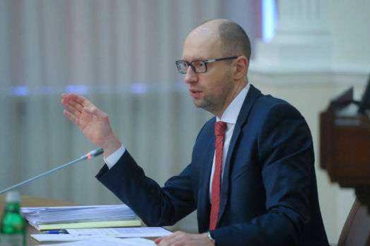 Из-за отставки Яценюка возможен кризис - эксперт Из-за отставки Яценюка возможен кризис - эксперт