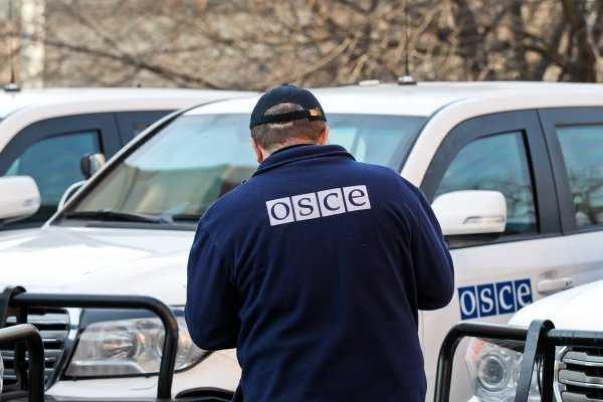 Наблюдатели ОБСЕ попали под обстрел вблизи Зайцево Наблюдатели ОБСЕ попали под обстрел вблизи Зайцево