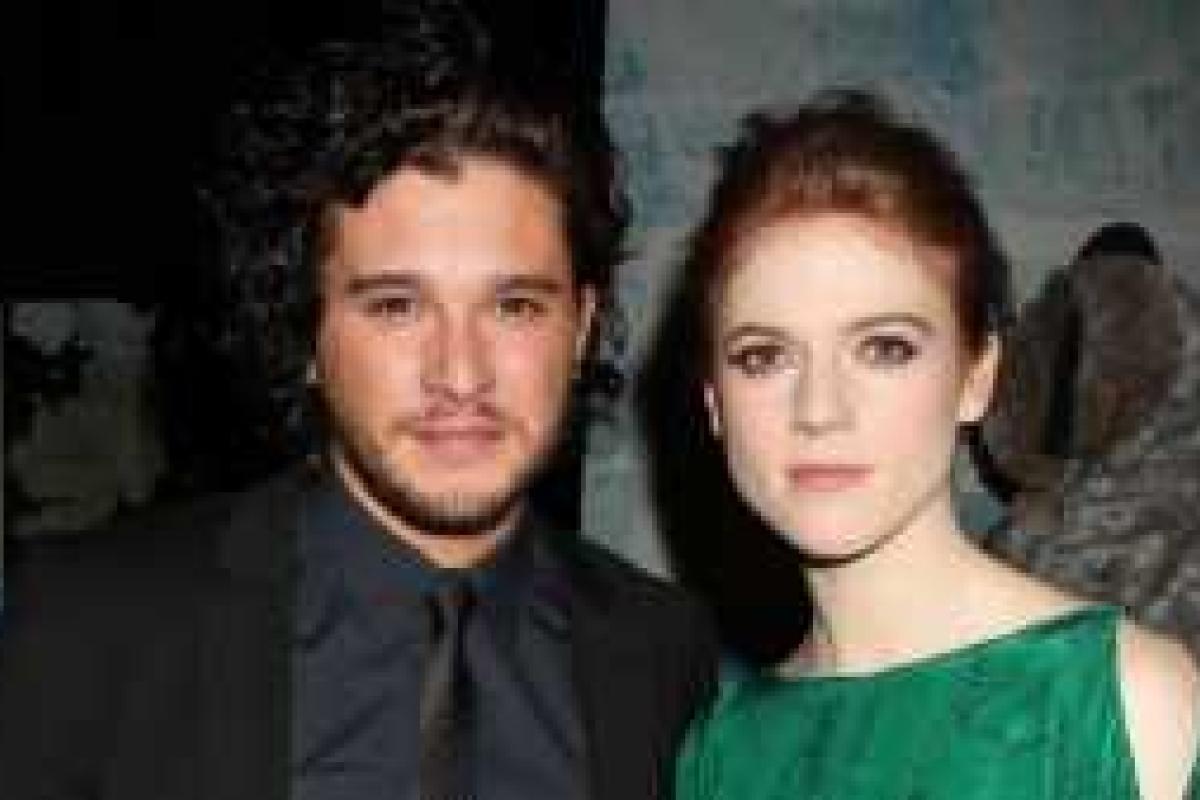 Влюбленные из "Игры престолов" перенесли свой экранный роман в реальную жизнь Влюбленные из "Игры престолов" перенесли свой экранный роман в реальную жизнь