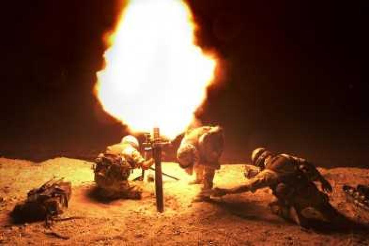 Под Мариуполем всю ночь велись обстрелы, ВСУ приведены в повышенную боеготовность Под Мариуполем всю ночь велись обстрелы, ВСУ приведены в повышенную боеготовность