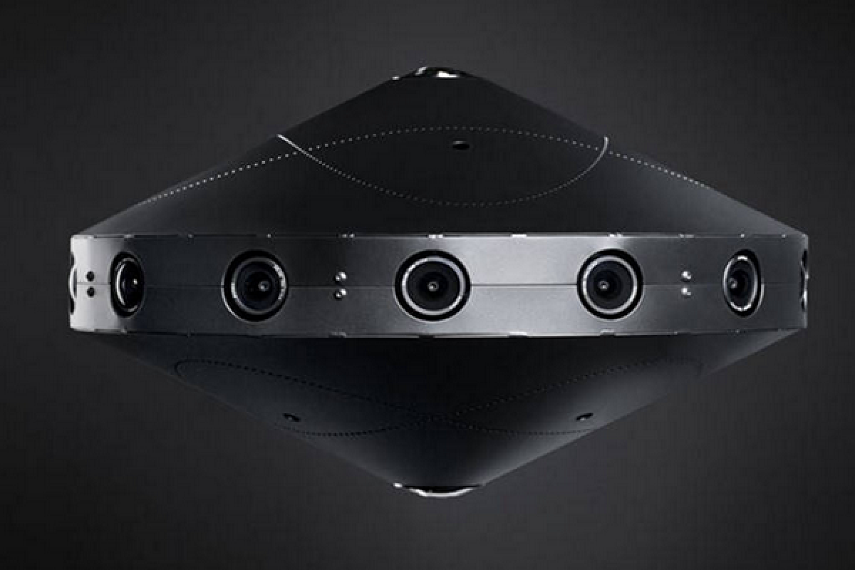 В Facebook представили собственную 360-градусную 3D видеокамеру