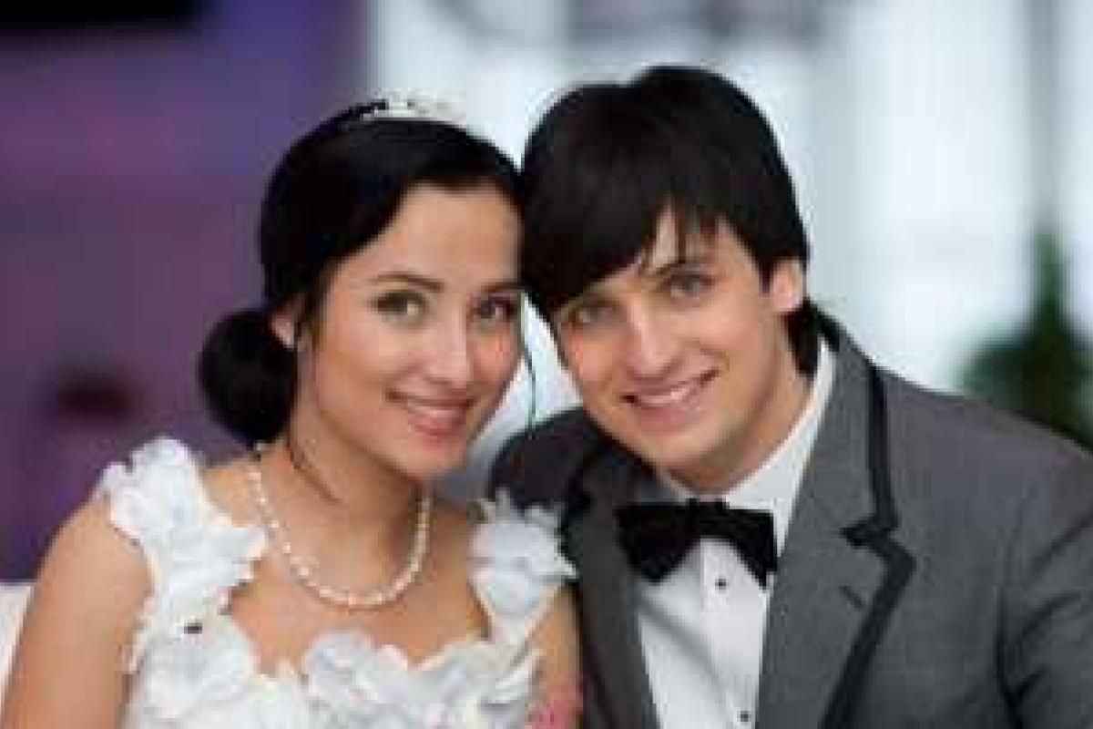 Дмитрий Колдун стал отцом во второй раз, но увидеться с новорожденной дочерью не может