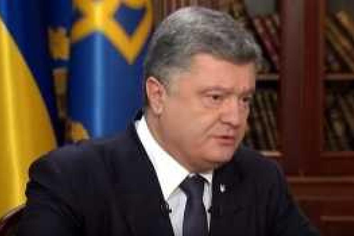 В Сети опубликована полная версия интервью Петра Порошенко украинским телеканалам В Сети опубликована полная версия интервью Петра Порошенко украинским телеканалам