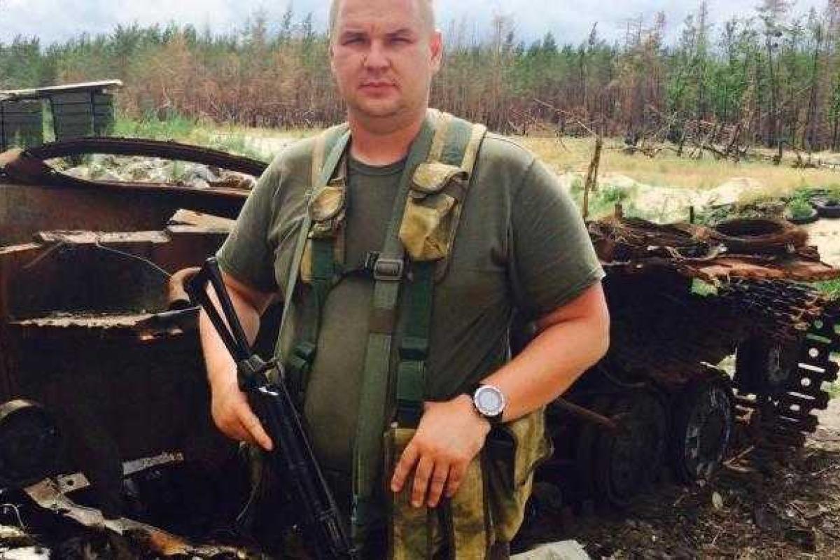 Возле Трехизбенки идет бой - боец АТО Возле Трехизбенки идет бой - боец АТО