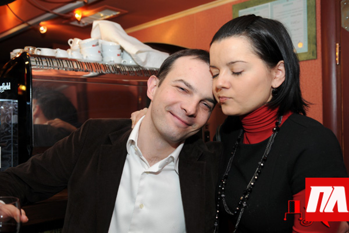 Егор Соболев всю зарплату отдает няне своих детей Егор Соболев всю зарплату отдает няне своих детей