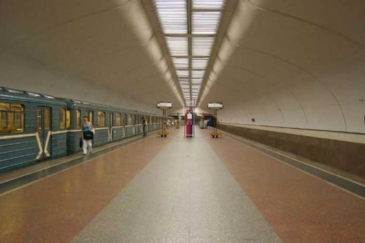 В московском метро неизвестные выстрелили в мужчину