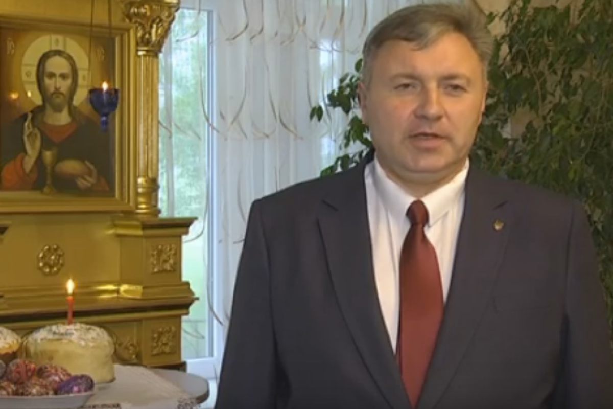 Гарбуза раскритиковали за поздравление с Пасхой на русском языке Гарбуза раскритиковали за поздравление с Пасхой на русском языке