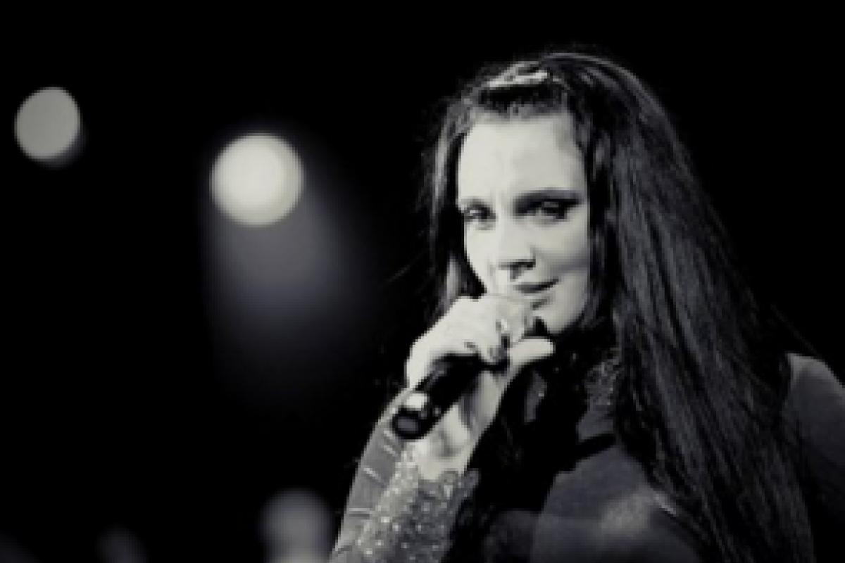 Певица Елена Ваенга оказалась в белорусской больнице