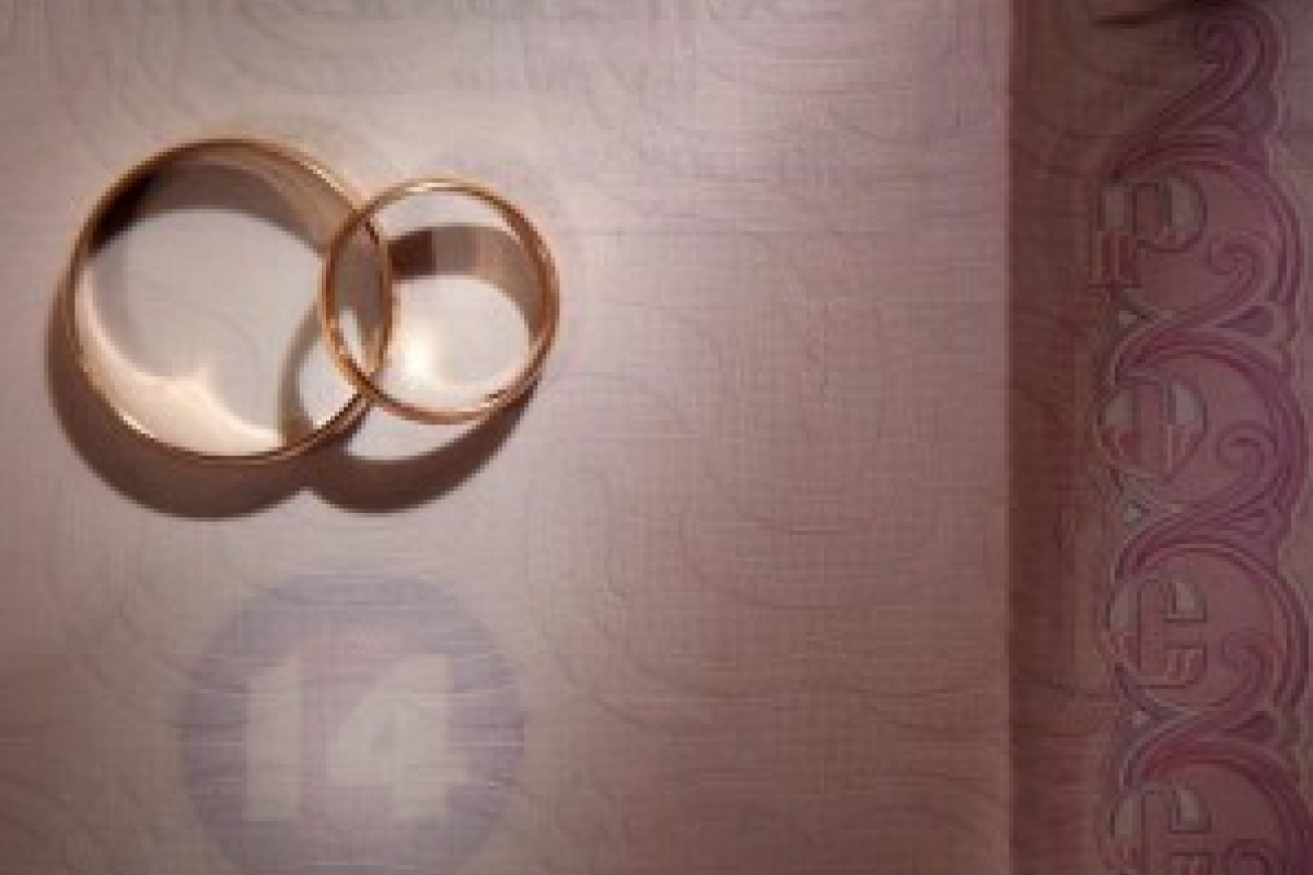 Россиянин вписал в паспорт обещание никогда не жениться Россиянин вписал в паспорт обещание никогда не жениться