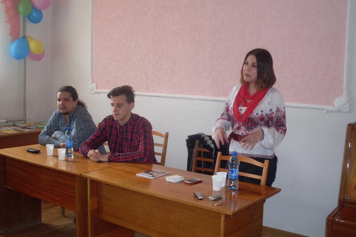 В Рубежном творческий мостик искусства соединил запад и восток Украины В Рубежном творческий мостик искусства соединил запад и восток Украины
