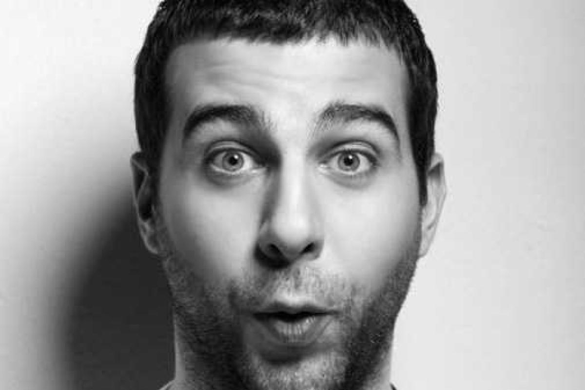 Шоумен Ургант обнаружил во Франции своего двойника