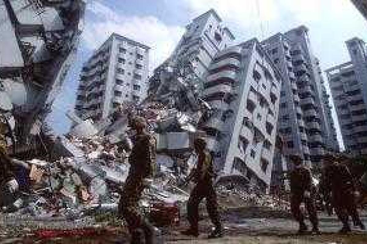 В Японии новое мощное землетрясение. Есть жертвы, сотни пострадавших