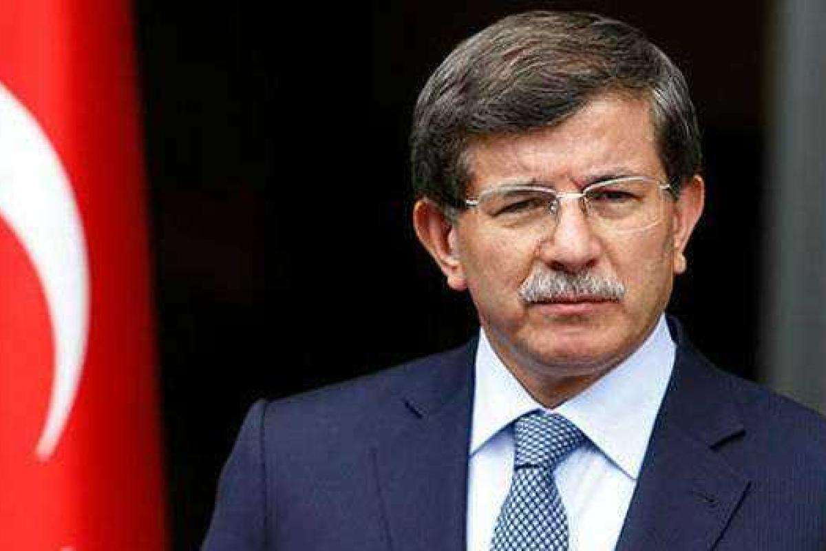 Премьер-министр Турции уходит в отставку