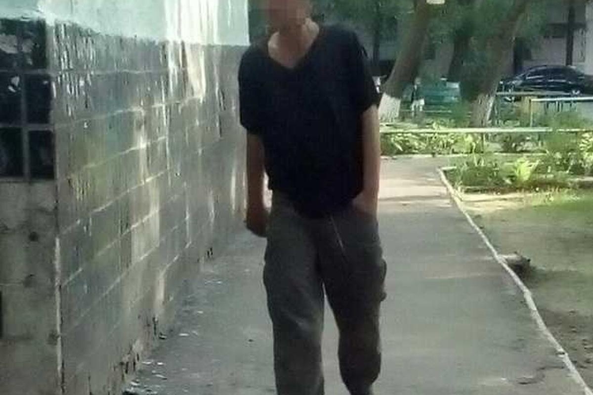 В Запорожье подозрительный мужчина "пристает" к детям,- соцсети В Запорожье подозрительный мужчина "пристает" к детям,- соцсети