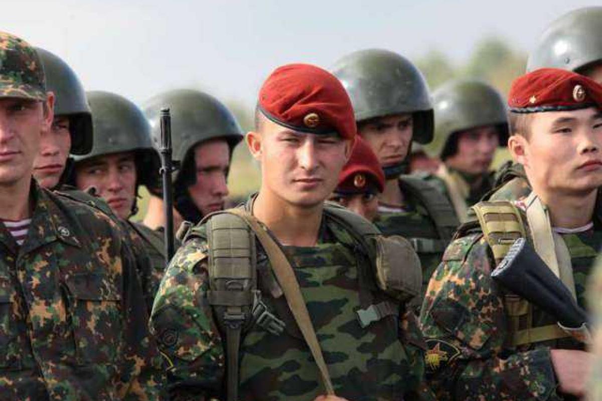 Нацгвардию РФ снабдили огнеметами и водометами