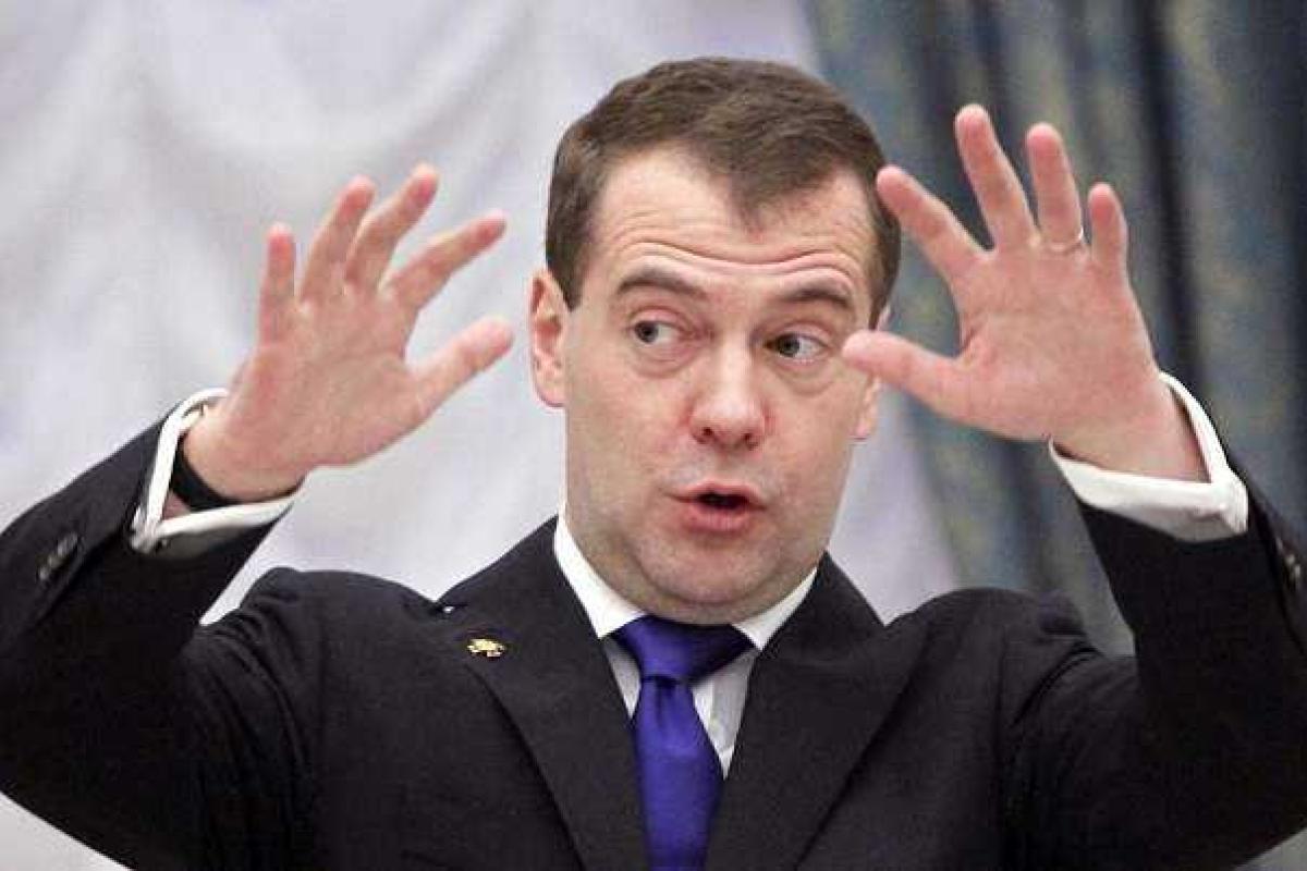 Путин и Лавров посмеялись над фамилией Медведева