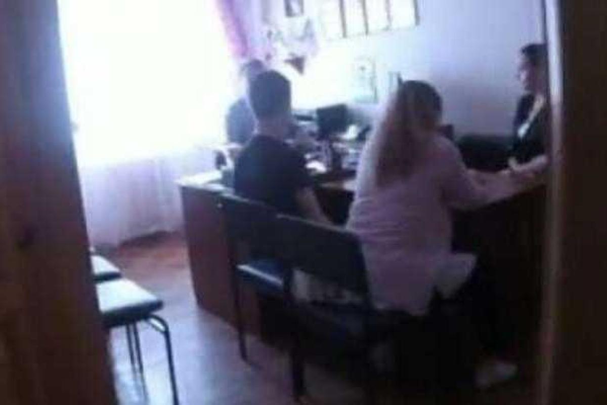 Российские оккупанты в Крыму терроризирует детей крымских татар Российские оккупанты в Крыму терроризирует детей крымских татар