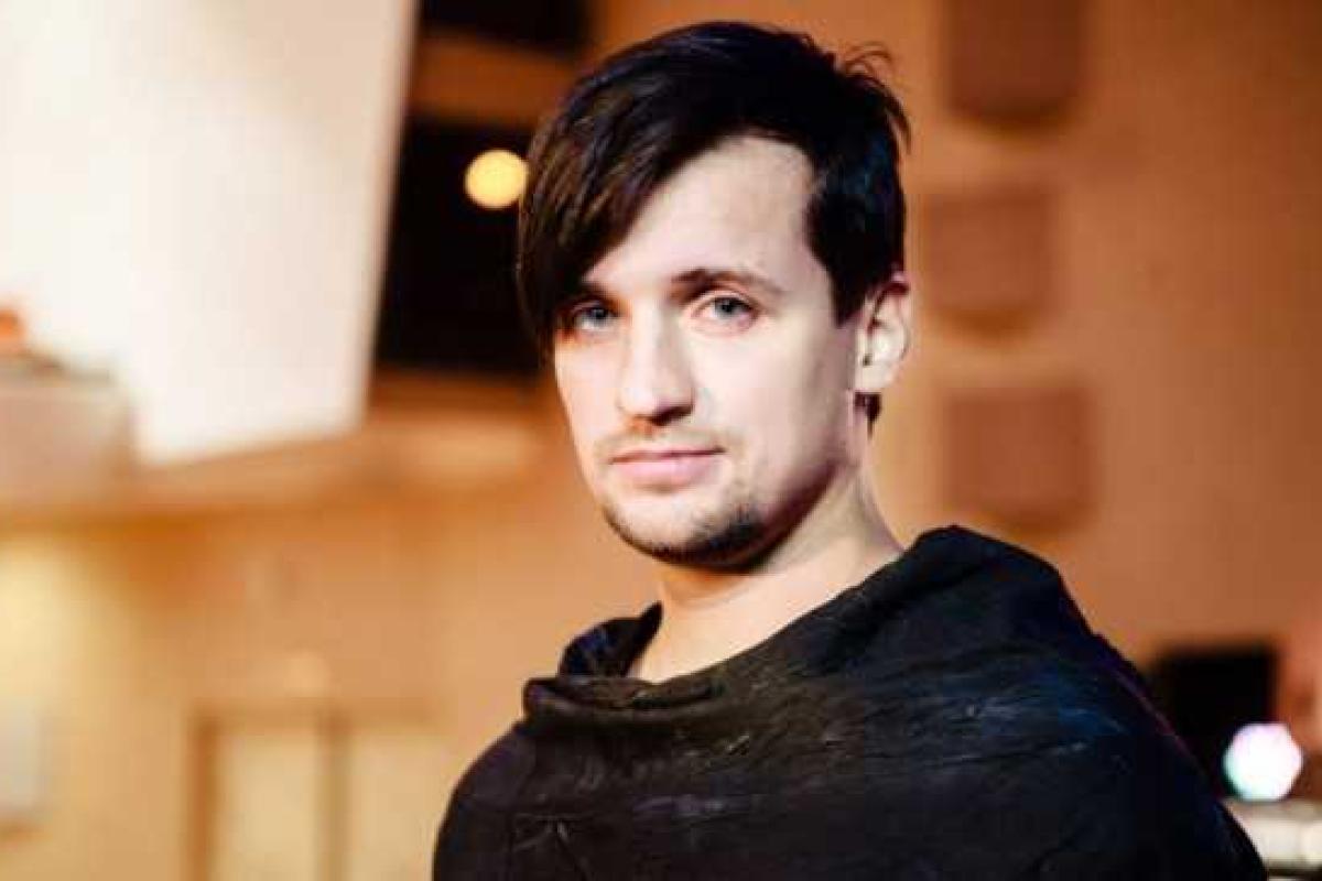 Дмитрий Колдун признался, что смотрит «Евровидение» со стаканом коньяка 