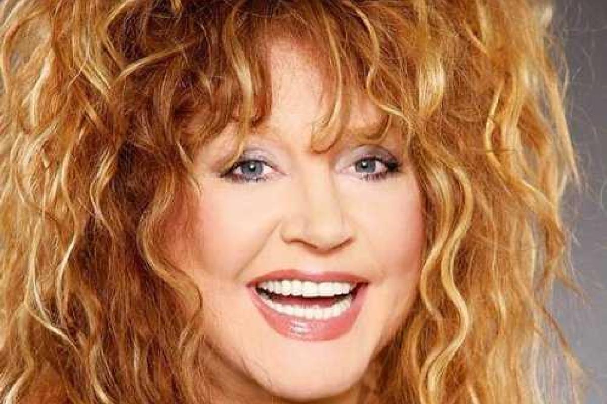 Алла Пугачева в мини-платье произвела фурор