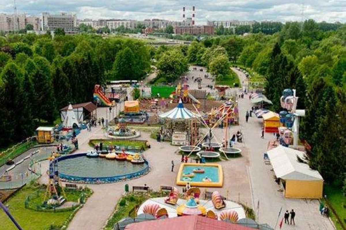 В Санкт-Петербурге ищут 7-летнего мальчика, которого насильно затащили в машину