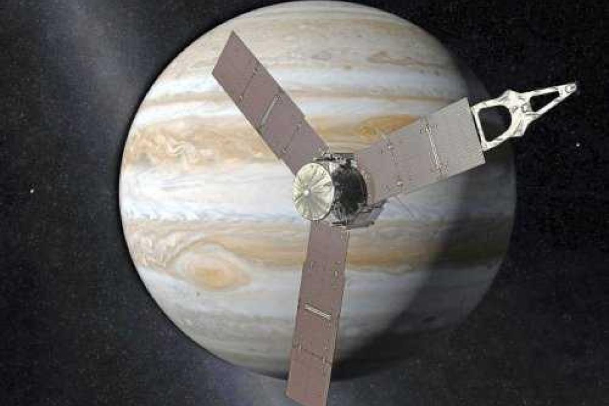 Космический аппарат "Juno" преодолел гравитационную границу Юпитера 