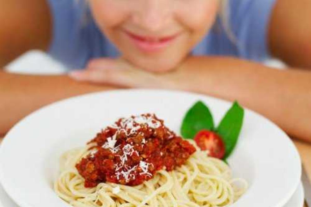 Вкус и запах пищи влияют на продолжительность жизни человека, - ученые